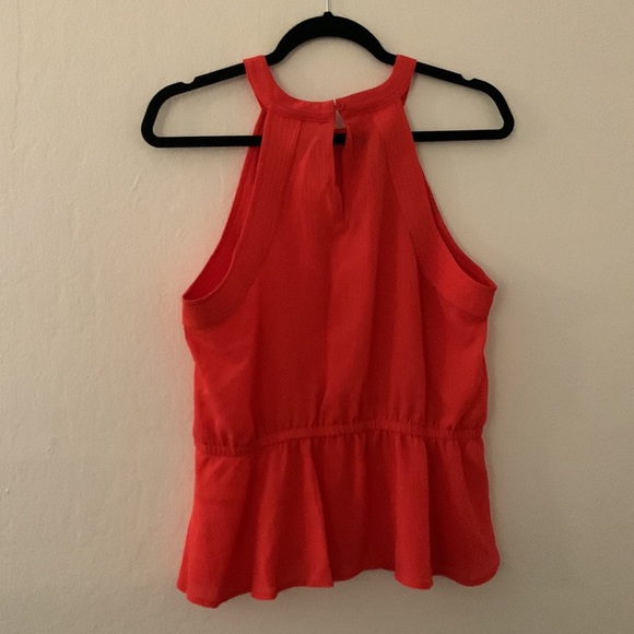 Coral top - perfect for spring - Picture 3 of 3